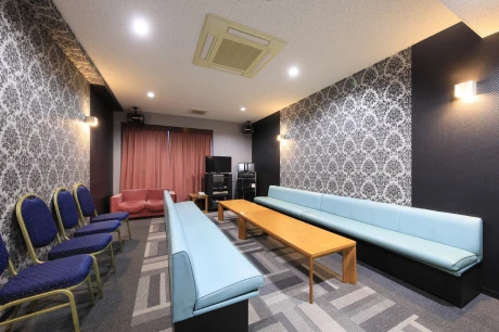 カラオケルーム｢片寄波｣